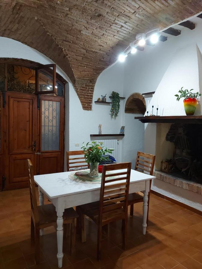 Casavacanze Vicolo Mentana Foligno Kültér fotó